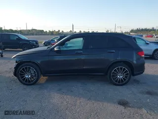 2022 Mercedes-Benz GLC with VIN W1N0G8DB8NV334589, listed as a IAAI auction lot 41521001 with 48,764 mi miles. Bid and sale history available at carsss.com. Image 15.