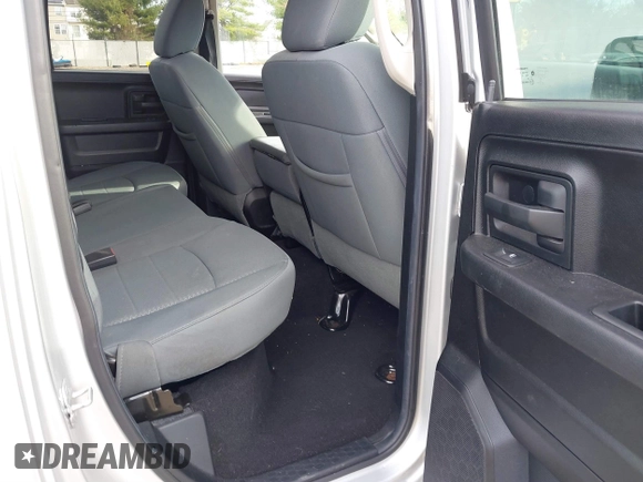 2014 Ram 1500 Express z VIN 1C6RR7FTXES136971, wystawiony jako IAAI lot #41845334 z przebiegiem 94 893 mil mil oraz . Historia ofert i sprzedaży dostępna na DreamBid. Obrazek 8.