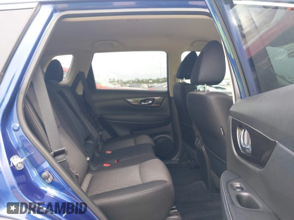 2019 Nissan Rogue SV with VIN JN8AT2MT8KW256290, listed as a IAAI auction lot 41901713 with 63,432 mi miles. Bid and sale history available at carsss.com. Image 8.
