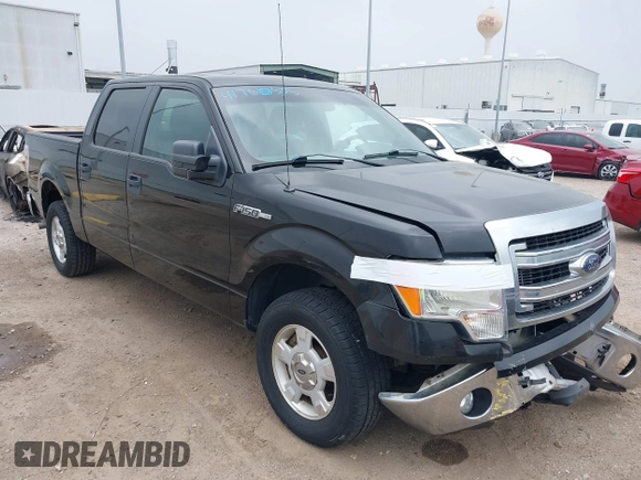 2014 Ford F-150 XL with VIN 1FTFW1CF1EKD11916, listed as a IAAI auction lot 41760535 with 137,271 mi miles. Bid and sale history available at carsss.com. Image 1.