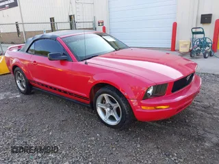 2005 Ford Mustang Deluxe with VIN 1ZVFT84N755233421, listed as a IAAI auction lot 42632466 with 202,825 mi miles and . Bid and sale history available at DreamBid. Image 6.