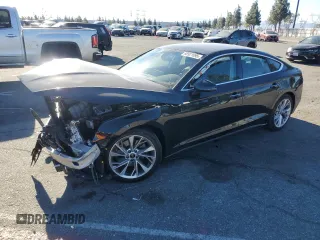 2023 Audi A5 Sportback Premium z VIN WAUABCF50PA026523, wystawiony jako Copart lot #88921695 z przebiegiem Nie podano mil oraz Szkoda całkowita • Salvage title. Historia ofert i sprzedaży dostępna na DreamBid. Obrazek 1.