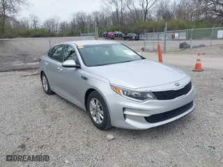 2018 Kia Optima LX with VIN 5XXGT4L38JG179861, listed as a IAAI auction lot 42000255 with 87,530 mi miles. Bid and sale history available at carsss.com. Image 1.
