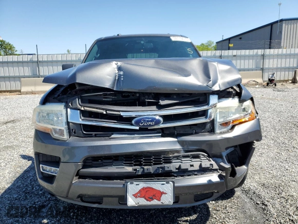 2015 Ford Expedition Max XLT с VIN 1FMJK1HT1FEF38359, выставлен на аукционе Copart как лот 53110615 с пробегом 185 404 миль миль и Списание • Salvage title. История ставок и продаж доступна на DreamBid. Изображение 5.