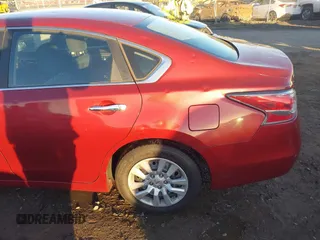 2015 Nissan Altima 2.5 S with VIN 1N4AL3AP6FC246394, listed as a IAAI auction lot 41052317 with 195,388 mi miles. Bid and sale history available at carsss.com. Image 20.