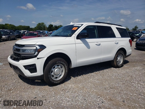 2022 Ford Expedition XL with VIN 1FMJU1FT1NEA52646, listed as a Copart auction lot 61007094 with 32,972 mi miles and Salvage Title. Bid and sale history available at carsss.com. Image 1.