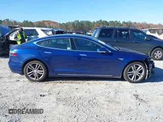 2016 Tesla Model S 90D with VIN 5YJSA1E25GF144614, listed as a IAAI auction lot 40941311 with 83,587 mi miles and . Bid and sale history available at DreamBid. Image 12.