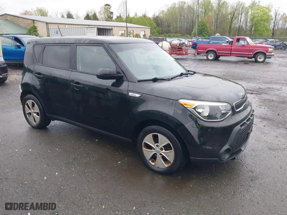 2015 Kia Soul with VIN KNDJN2A20F7810164, listed as a IAAI auction lot 41972815 with 97,095 mi miles. Bid and sale history available at carsss.com. Image 1.