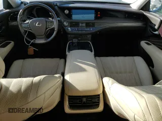 2018 Lexus LS with VIN JTHB51FF2J5005005, listed as a Copart auction lot 76976514 with 43,698 mi miles and Salvage Title. Bid and sale history available at carsss.com. Image 8.