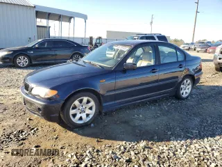2003 BMW 3 Series 325i with VIN WBAET374X3NJ31528, listed as a Copart auction lot 88793105 with 119,962 mi miles and Salvage Title. Bid and sale history available at carsss.com. Image 1.