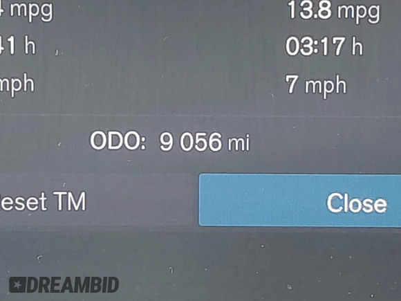 2024 Volvo XC40 Plus Dark Theme with VIN YV4L12UL5R2308371, listed as a IAAI auction lot 42516455 with 9,056 mi miles and . Bid and sale history available at DreamBid. Image 16.