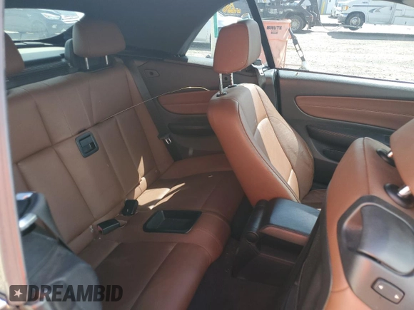 2013 BMW 1 Series 128i с VIN WBAUL7C51DVU08344, выставлен на аукционе Copart как лот 54878515 с пробегом Не указан миль и Списание • Salvage title. История ставок и продаж доступна на DreamBid. Изображение 10.