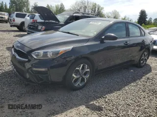 2019 Kia Forte LXS z VIN 3KPF24AD4KE108533, wystawiony jako Copart lot #56362085 z przebiegiem 109 383 mil mil oraz Czysty tytuł • Clean title. Historia ofert i sprzedaży dostępna na DreamBid. Obrazek 1.