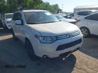 2014 Mitsubishi Outlander GT with VIN JA4JZ4AXXEZ008763, listed as a IAAI auction lot 42560237 with 173,559 mi miles and . Bid and sale history available at DreamBid. Image 1.