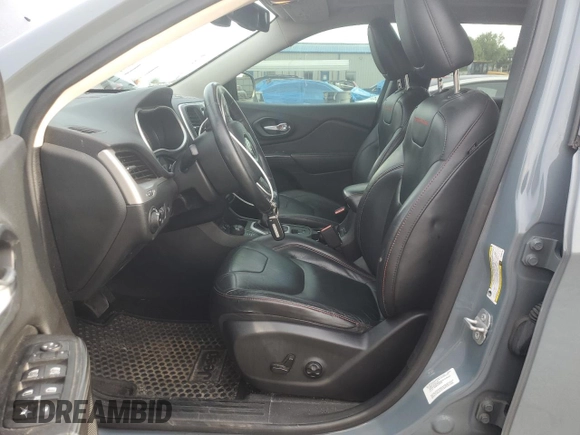 2014 Jeep Cherokee Trailhawk with VIN 1C4PJMBS3EW308706, listed as a Copart auction lot 58307975 with 90,530 mi miles and Salvage title. Bid and sale history available at DreamBid. Image 7.