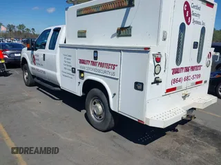 2015 Ford F-250 XLT с VIN 1FT7X2B68FEB08093, выставлен на аукционе IAAI как лот 41730991 с пробегом 210 959 миль миль и . История ставок и продаж доступна на DreamBid. Изображение 3.