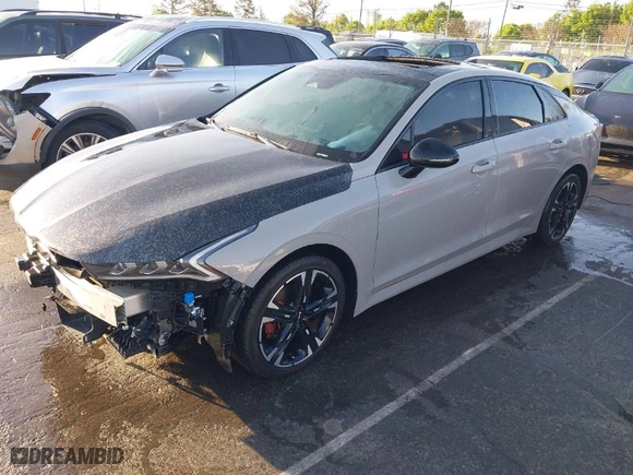 2022 Kia K5 GT-Line with VIN 5XXG64J26NG111839, listed as a IAAI auction lot 41877760 with 85,451 mi miles. Bid and sale history available at carsss.com. Image 2.