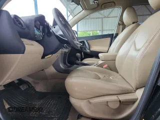 2010 Toyota RAV4 z VIN 2T3ZF4DV2AW047532, wystawiony jako Copart lot #58443935 z przebiegiem 153 531 mil mil oraz Szkoda całkowita • Salvage title. Historia ofert i sprzedaży dostępna na DreamBid. Obrazek 7.