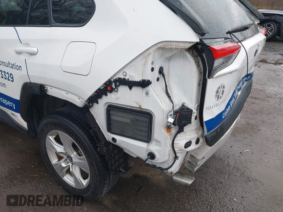 2021 Toyota RAV4 Hybrid LE z VIN 2T3MWRFV6MW118143, wystawiony jako IAAI lot #41863177 z przebiegiem 43 527 mil mil oraz . Historia ofert i sprzedaży dostępna na DreamBid. Obrazek 18.