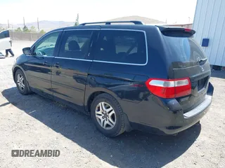 2005 Honda Odyssey EX-L z VIN 5FNRL38645B096460, wystawiony jako IAAI lot #42347856 z przebiegiem 230 329 mil mil oraz . Historia ofert i sprzedaży dostępna na DreamBid. Obrazek 3.