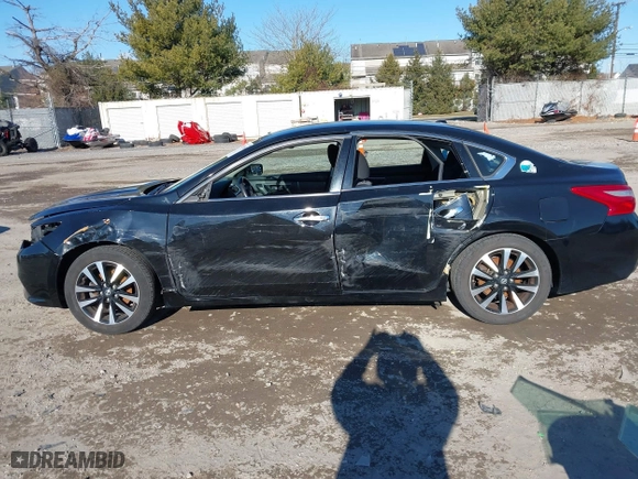 2018 Nissan Altima 2.5 SV with VIN 1N4AL3AP5JC265091, listed as a IAAI auction lot 41293465 with 102,343 mi miles. Bid and sale history available at carsss.com. Image 14.