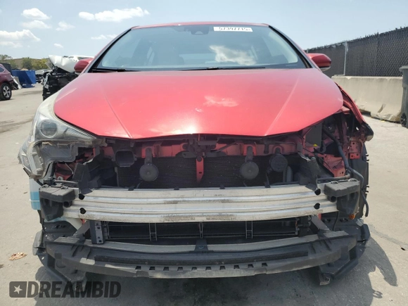 2016 Toyota Prius Four z VIN JTDKARFU9G3505256, wystawiony jako Copart lot #57397715 z przebiegiem 137 668 mil mil oraz Nie do naprawy • Non repairable. Historia ofert i sprzedaży dostępna na DreamBid. Obrazek 5.
