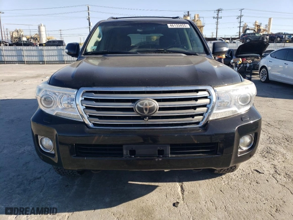 2013 Toyota Land Cruiser with VIN JTMHY7AJ5D4013885, listed as a Copart auction lot 46133455 with 289,992 mi miles and Clean Title. Bid and sale history available at carsss.com. Image 5.