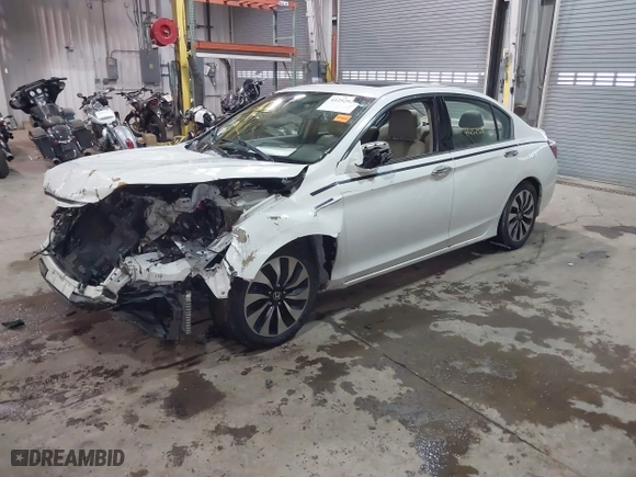 2014 Honda Accord Hybrid EX-L with VIN 1HGCR6F57EA004719, listed as a IAAI auction lot 41252929 with 168,371 mi miles. Bid and sale history available at carsss.com. Image 17.