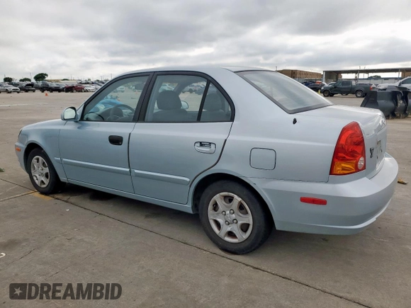 2003 Hyundai Accent GL z VIN KMHCG45C73U481294, wystawiony jako Copart lot #55958005 z przebiegiem 136 964 mil mil oraz Czysty tytuł • Clean title. Historia ofert i sprzedaży dostępna na DreamBid. Obrazek 2.