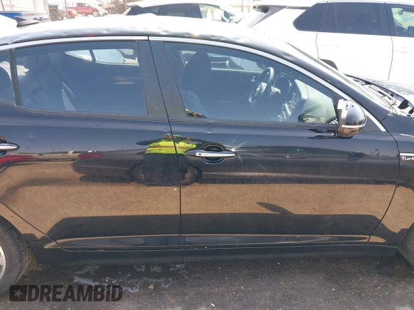 2015 Kia Optima SXL Turbo with VIN 5XXGR4A63FG370493, listed as a IAAI auction lot 42540013 with 61,297 mi miles and . Bid and sale history available at DreamBid. Image 13.