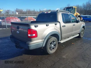 2007 Ford Explorer Sport Trac XLT z VIN 1FMEU51837UA07132, wystawiony jako IAAI lot #41681958 z przebiegiem 146 716 mil mil oraz . Historia ofert i sprzedaży dostępna na DreamBid. Obrazek 4.