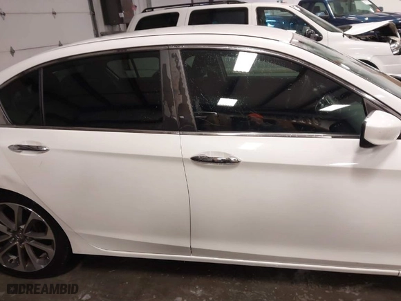 2015 Honda Accord Sedan Sport with VIN 1HGCR2F57FA006609, listed as a IAAI auction lot 41254953 with 95,415 mi miles. Bid and sale history available at carsss.com. Image 13.