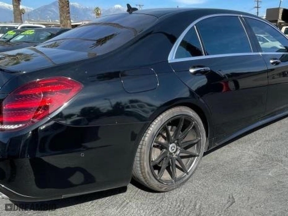 2018 Mercedes-Benz S-Class S 450 with VIN WDDUG6GBXJA384006, listed as a Copart auction lot 46197065 with 140,772 mi miles and Clean Title. Bid and sale history available at carsss.com. Image 4.