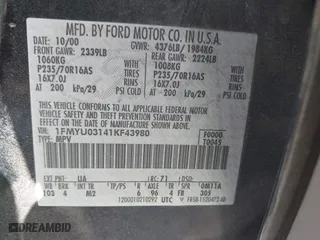 2001 Ford Escape XLT with VIN 1FMYU03141KF43980, listed as a IAAI auction lot 41989002 with 222,344 mi miles. Bid and sale history available at carsss.com. Image 9.