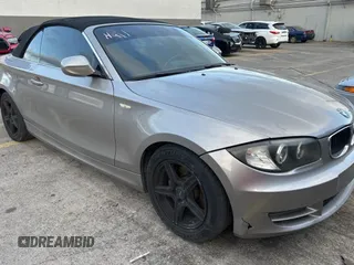 2011 BMW 1 Series 128i with VIN WBAUL7C53BVM80806, listed as a Copart auction lot 53925745 with 118,193 mi miles and Clean Title. Bid and sale history available at carsss.com. Image 1.