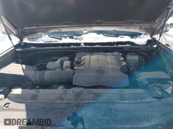2018 Toyota 4Runner SR5 with VIN JTEBU5JR6J5536801, listed as a IAAI auction lot 41674894 with 136,859 mi miles and . Bid and sale history available at DreamBid. Image 10.