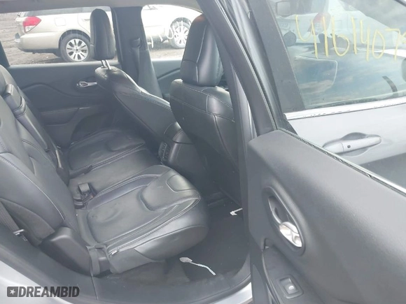 2014 Jeep Cherokee Limited with VIN 1C4PJMDS9EW129888, listed as a IAAI auction lot 41614079 with 92,343 mi miles. Bid and sale history available at carsss.com. Image 8.