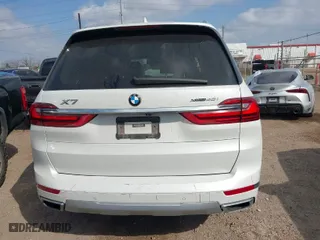 2019 BMW X7 xDrive40i with VIN 5UXCW2C58KL082400, listed as a IAAI auction lot 41502693 with 47,224 mi miles. Bid and sale history available at carsss.com. Image 17.