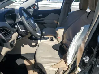 2019 Jeep Cherokee Latitude с VIN 1C4PJLCB7KD270350, выставлен на аукционе Copart как лот 61366925 с пробегом 127 027 миль миль и Списание • Salvage title. История ставок и продаж доступна на DreamBid. Изображение 7.