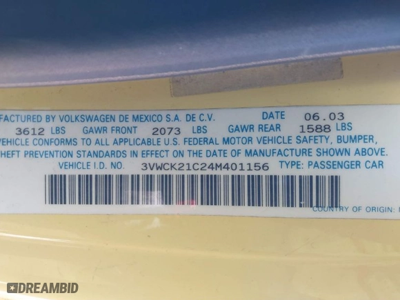 2004 Volkswagen New Beetle GLS with VIN 3VWCK21C24M401156, listed as a IAAI auction lot 41301576 with 137,591 mi miles. Bid and sale history available at carsss.com. Image 9.