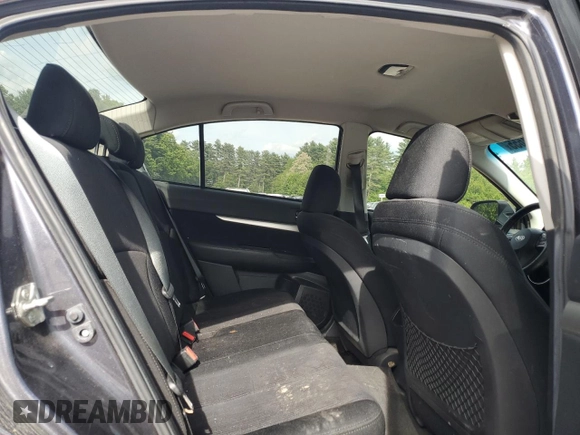 2013 Subaru Legacy Premium z VIN 4S3BMBC66D3033999, wystawiony jako Copart lot #58694655 z przebiegiem 183 385 mil mil oraz Czysty tytuł • Clean title. Historia ofert i sprzedaży dostępna na DreamBid. Obrazek 10.