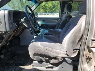 2001 Chevrolet Suburban LS with VIN 1GNFK16T91J309528, listed as a Copart auction lot 58804824 with 197,608 mi miles and Salvage Title. Bid and sale history available at carsss.com. Image 7.