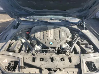 2012 BMW 5 Series 550i xDrive z VIN WBAFU9C58CC788178, wystawiony jako Copart lot #42806645 z przebiegiem 95 447 mil mil oraz Szkoda całkowita • Salvage title. Historia ofert i sprzedaży dostępna na DreamBid. Obrazek 11.