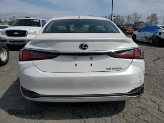 2021 Lexus ES with VIN 58ACA1C18MU003462, listed as a Copart auction lot 46827344 with 16,131 mi miles. Bid and sale history available at carsss.com. Image 6.
