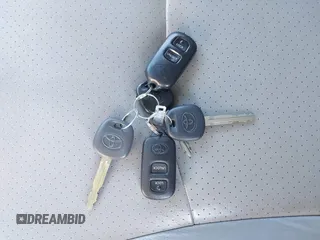 2007 Toyota Highlander w/3rd Row z VIN JTEDW21A270019125, wystawiony jako IAAI lot #41671395 z przebiegiem 138 440 mil mil oraz . Historia ofert i sprzedaży dostępna na DreamBid. Obrazek 11.