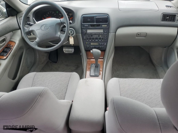 1998 Lexus ES 300 Luxury Sport Sdn with VIN JT8BF28G5W5019240, listed as a Copart auction lot 51010885 with 84,785 mi miles and Salvage Title. Bid and sale history available at carsss.com. Image 8.