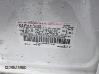 2011 Mitsubishi Outlander SE z VIN JA4AS3AW3BU019148, wystawiony jako IAAI lot #41851004 z przebiegiem 88 989 mil mil oraz . Historia ofert i sprzedaży dostępna na DreamBid. Obrazek 9.
