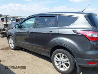 2017 Ford Escape SE z VIN 1FMCU0GD9HUD28110, wystawiony jako IAAI lot #41903505 z przebiegiem 66 808 mil mil oraz . Historia ofert i sprzedaży dostępna na DreamBid. Obrazek 15.