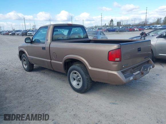 1996 Chevrolet S-10 with VIN 1GCCS1441T8106537, listed as a IAAI auction lot 42047330 with 150,000 mi miles and . Bid and sale history available at DreamBid. Image 3.