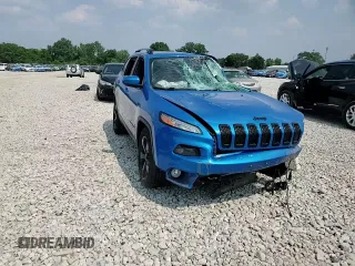 2018 Jeep Cherokee Latitude z VIN 1C4PJMCB0JD607736, wystawiony jako Copart lot #58635835 z przebiegiem Nie podano mil oraz Szkoda całkowita • Salvage title. Historia ofert i sprzedaży dostępna na DreamBid. Obrazek 14.
